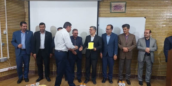 برگزاری مراسم گرامیداشت روز پزشک در بیمارستان امام خمینی( ره )