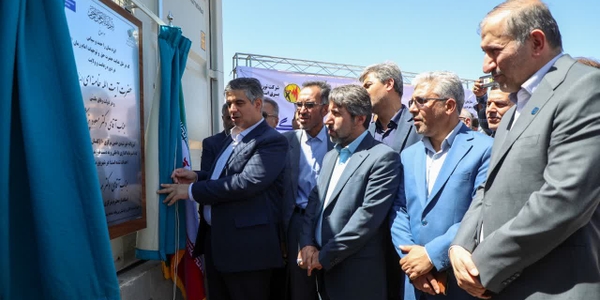 نیروگاه خورشیدی سه مگاواتی شهرستان خمین به بهره برداری رسید