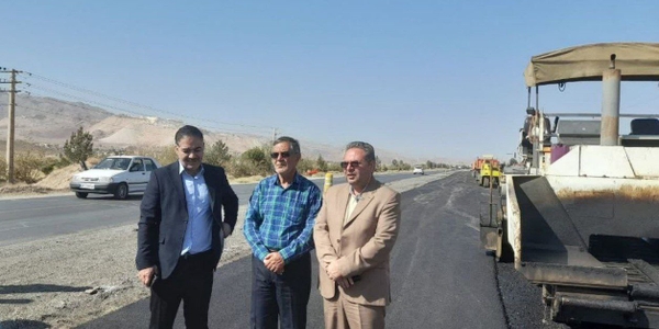 بررسی میدانی پروژه‌ی عملیات چهارخطه کردن محور محلات–آبگرم با حضور مسئولان