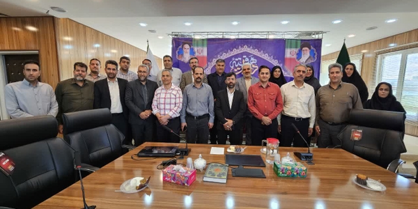 🔴 نشست صمیمی مدیرکل دفتر امور شهری و شوراها با کارکنان شهرداری شازند