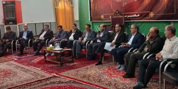 بررسی مسائل و مشکلات تعدادی از روستاهای بخش مرکزی اراک با حضور فرماندار شهرستان اراک ونماینده مجلس