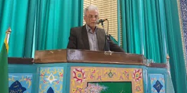 مهدی احمدی در نماز جمعه مامونیه: هفته دولت فرصتی برای تبیین خدمات دولت و تاکید بر همدلی مردم و مسئولان