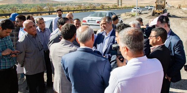 استاندار مرکزی: اصلاح گردنه سیبک اراک با کار جهادی سرعت گرفته است