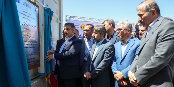 افتتاح نیروگاه خورشیدی ۳ مگاواتی خمین در هفته دولت