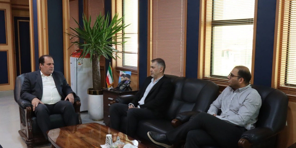 دیدار مدیران شرکت کالوپ با فرماندار