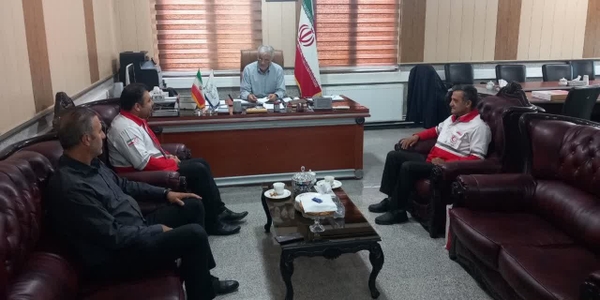 نشست مشترک هلال احمر و هیئت موتورسواری با فرماندار زرندیه برگزار شد