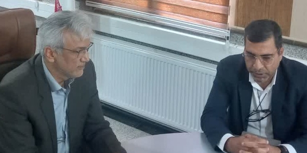 نشست صمیمی تعاون‌گران زرندیه با فرماندار شهرستان برگزار شد