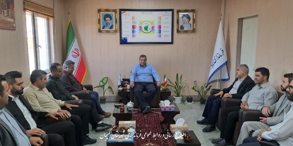🔻دیدار اعضای شورا های اسلامی شهرستان با فرماندار شهرستان کمیجان به مناسبت هفته دولت