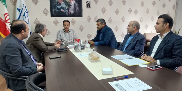 🔻 بررسی ظرفیت‌های صنعتی و معدنی شهرستان کمیجان در نشست مشترک با حضور نماینده، فرماندار و مدیرکل صمت استان