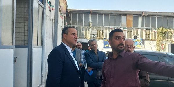 بازدید فرماندار شهرستان اراک از کمپ ترک اعتیاد مالک آباد