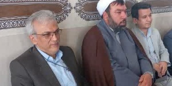 مردم کریم‌آباد پای صحبت‌های فرماندار و نماینده مجلس نشستند