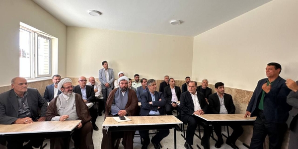 افتتاح مدرسه خِرَد با حضور استاندار