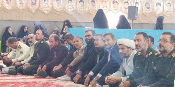 آیین افتتاحیه کنگره امام خمینی(ره) و ۶۲۰۰ شهید استان مرکزی با محوریت دانش‌آموزان در روستای چهرقان