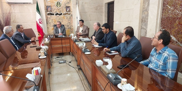 جلسه هماهنگی توسعه نیروگاه‌های خورشیدی در محلات برگزار شد