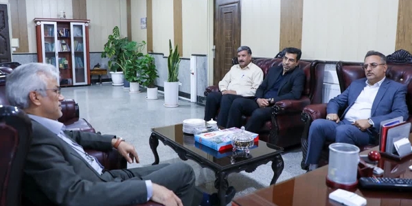 دیدار مدیرکل تعاون، کار و رفاه اجتماعی استان مرکزی با فرماندار شهرستان زرندیه