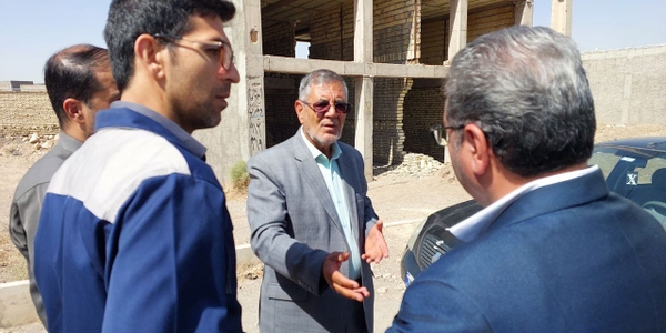 بازدید میدانی محل احداث نیروگاه خورشیدی در شهر نیم‌ور