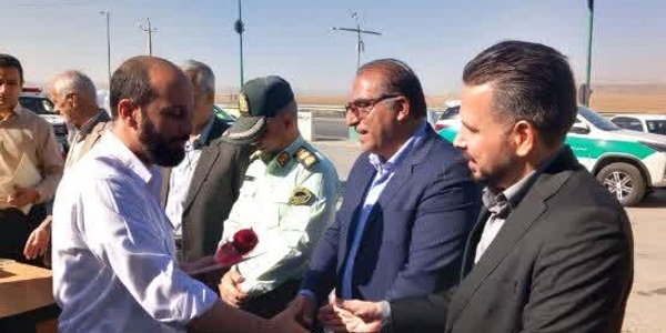 تقدیر فرماندار زرندیه از آتش‌نشانان شهرداری مامونیه