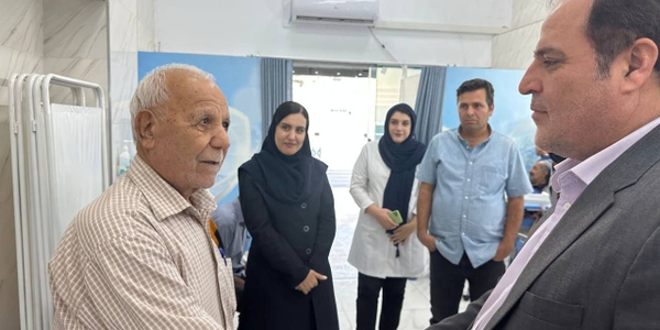 فرماندار از کلینیک مهر بازدید کرد.
