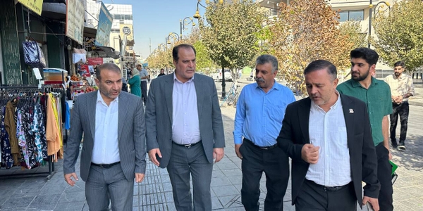 بازدید از بازار مقصد بعدی فرماندار