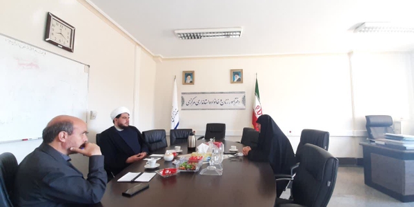 جلسه هم اندیشی مفتح زاده مدیرکل امورزنان وخانواده استان با مسئول ستاد مردمی جمعیت استان پیرامون برنامه های مختلف ستاد تشکیل شد .

دوشنبه ۷ مهر۱۴۰۴