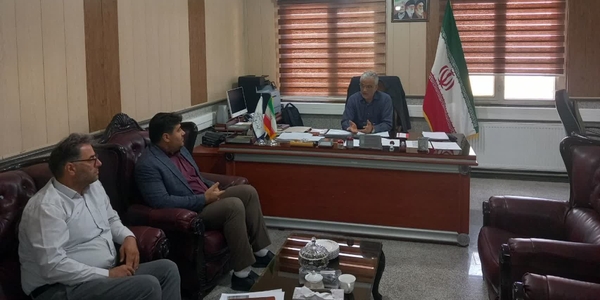 دیدار رئیس بنیاد مسکن انقلاب اسلامی زرندیه با فرماندار شهرستان