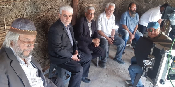 فرماندار زرندیه از پشت صحنه سریال «پسته خندان» بازدید کرد