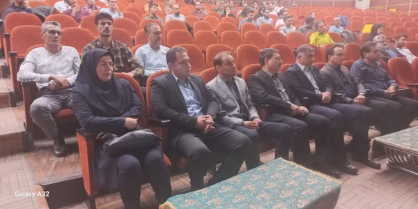 حضور مدیرکل دفتر امور شهری و شوراها استانداری مرکزی در کارگاه آموزشی دوره جامع امور قراردادها
