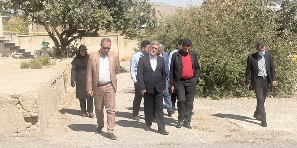 بازدید معاون سیاسی، امنیتی و اجتماعی استانداری مرکزی از محل احداث خوابگاه دخترانه دانشگاه ملی مهارت استان