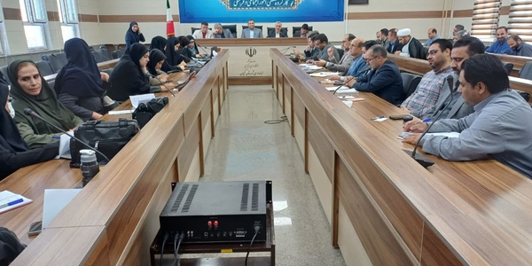 برگزاری نشست هم اندیشی معاونین سیاسی و کارشناسان امور اجتماعی و فرهنگی فرمانداری های شهرستان های تابعه استان