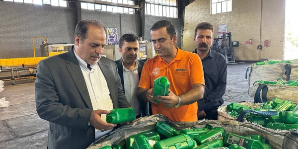 بازدید فرماندار ویژه ساوه از شرکت قطران کاوه