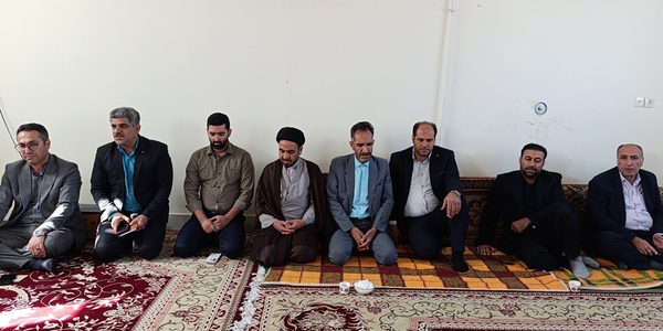 نشست هم اندیشی مسئولان شهرستان با اعضای اتحادیه انجمن اسلامی دانش آموزی خمین برگزار شد