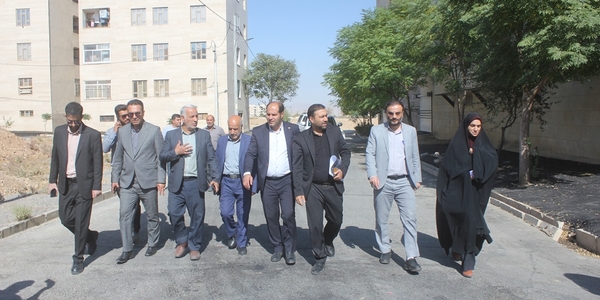 فرماندار و برخی از مسئولان شهرستان از تعدادی از پروژه های شهرداری خمین بازدید کردند