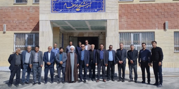 بازدید فرماندار از مدارس روستای کرکان بخش قره چای