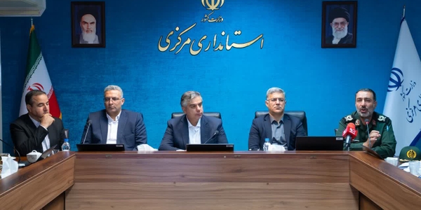 جلسه  ستاد کنگره امام خمینی (ره) و ۶۲۰۰ شهید استان مرکزی با نقش‌آفرینی دانش‌آموزان