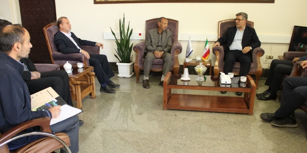 نشست اعضاء هیئت مدیره مجمع خیرین امنیت ساز امین استان با معاون سیاسی، امنیتی و اجتماعی