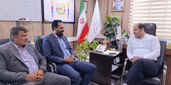 نشست مدیر کل پدافند غیر عامل استان با فرماندار شهرستان خمین برگزار شد