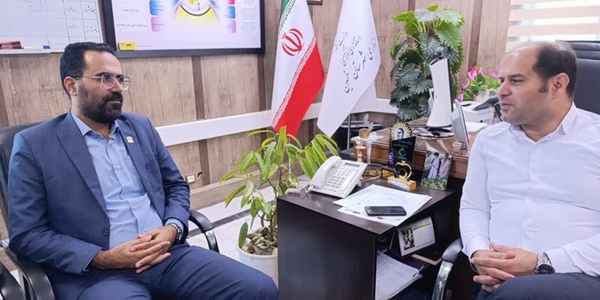 برگزاری نشست مدیرکل پدافند غیرعامل استان مرکزی با فرماندار خمین به مناسبت هفته پدافند غیرعامل