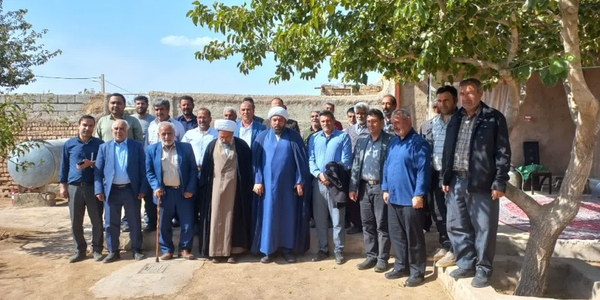 دهگردشی نماینده مجلس، امام جمعه زاویه و معاون فرماندار زرندیه در روستای قشلاق بشیر برگزار شد