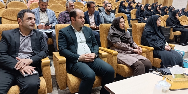 دوره آموزشی مشترک دهیاران شهرستان های خمین ، محلات و دلیجان در خمین برگزار شد