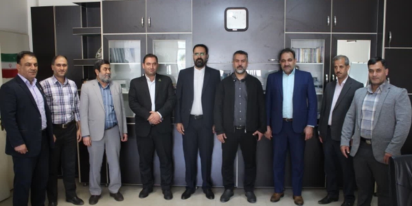 دیدار مدیرکل پدافند غیرعامل استان مرکزی با فرمانده پایگاه مقاومت بسیج صاحب‌الزمان (عج) استانداری مرکزی