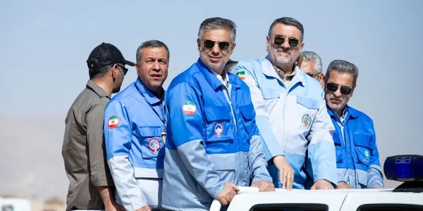 🔻تقدیر استاندار مرکزی از عوامل برگزاری مانور بزرگ اقتدار آفتاب