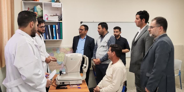 بازدید فرماندار شهرستان خنداب از «اردوی جهادی پزشکی قرارگاه جهادی اثر» در روستای آقداش