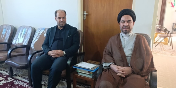 نشست هم اندیشی فرماندار و امام جمعه خمین برگزار شد