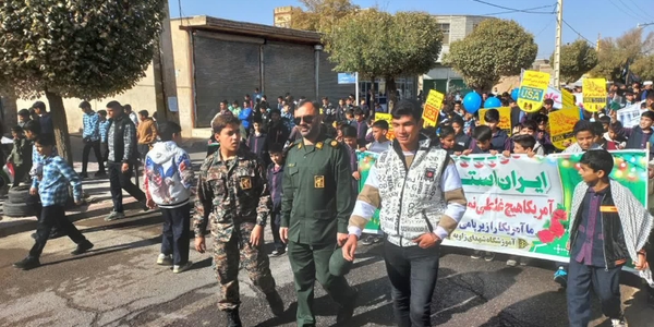 خروش مردم بخش زاویه در یوم‌الله ۱۳ آبان علیه استکبار و رژیم صهیونیستی