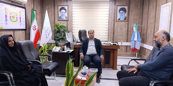 نشست هم اندیشی رئیس اداره کتابخانه های شهرستان با فرماندار خمین برگزار شد