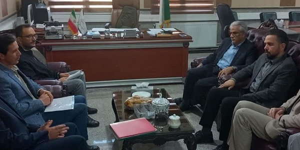 جلسه بررسی مشکلات شرکت «دکا پارک» در فرمانداری زرندیه برگزار شد