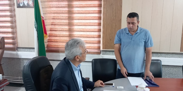 رسیدگی به دغدغه‌های مردم در برنامه ملاقات مردمی فرماندار زرندیه