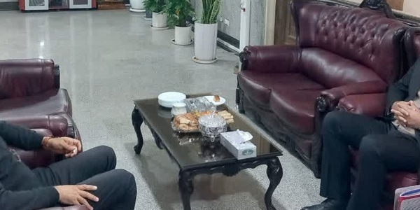 نشست فرماندار زرندیه با مدیران ادارات و دستگاه‌های خدمات‌رسان برگزار شد