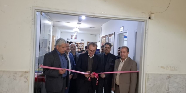 نمایشگاه ۷۰۰ عنوان کتاب در کتابخانه امام علی (ع) مامونیه برپا شد