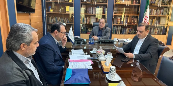 بررسی وضعیت اشتغال و مشکلات کارگری در دیدار رئیس اداره کار با فرماندار ساوه